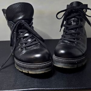 AVELLINI Leather Lace Up Combat Ankle Boots Booties Black Size 38/7 Spain